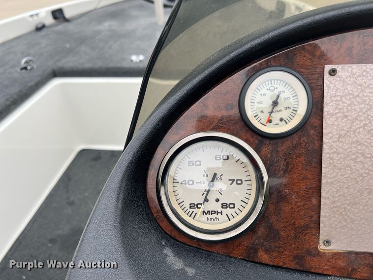 image for item OA9010 2004 Ranger 205VS  boat