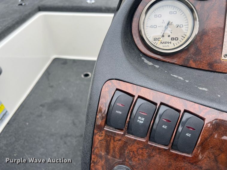 image for item OA9010 2004 Ranger 205VS  boat