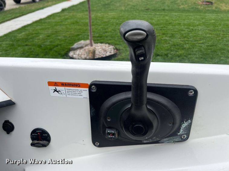 image for item OA9010 2004 Ranger 205VS  boat