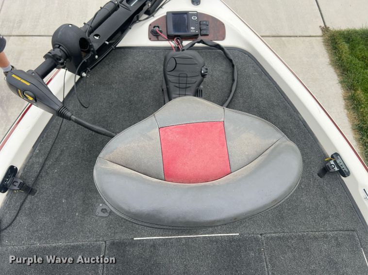 image for item OA9010 2004 Ranger 205VS  boat