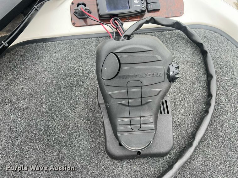 image for item OA9010 2004 Ranger 205VS  boat