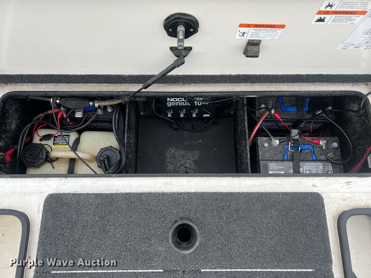 image for item OA9010 2004 Ranger 205VS  boat