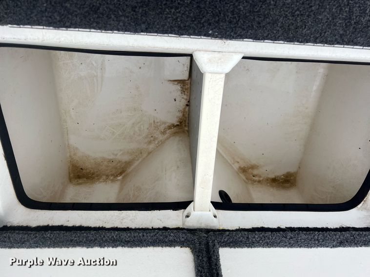 image for item OA9010 2004 Ranger 205VS  boat