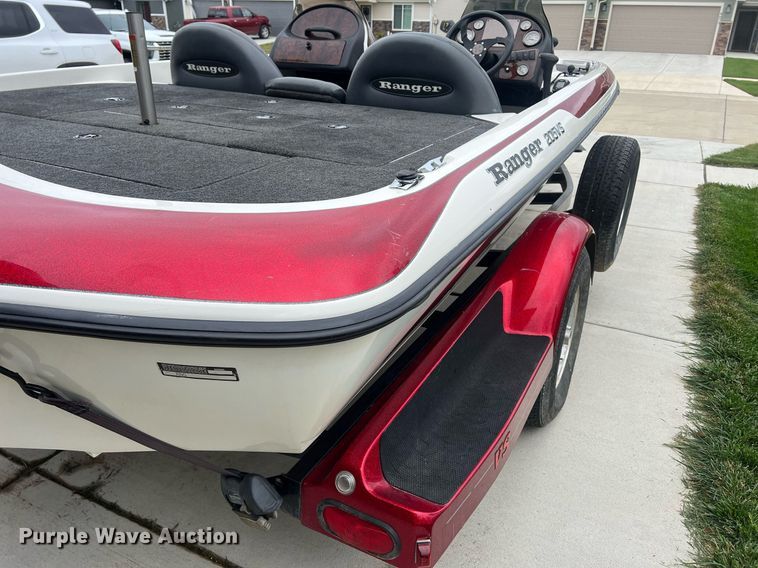 image for item OA9010 2004 Ranger 205VS  boat