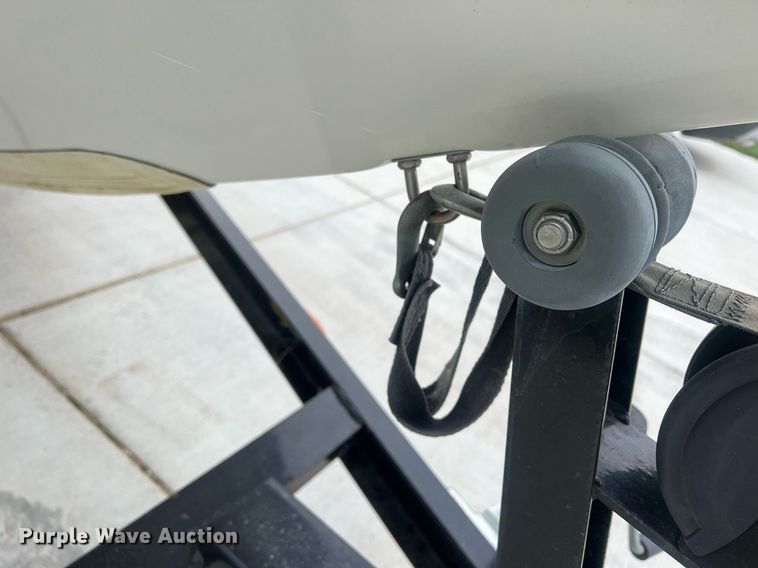 image for item OA9010 2004 Ranger 205VS  boat