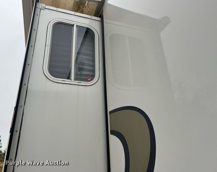 image for item OA9041 2002 Jayco Designer  camper