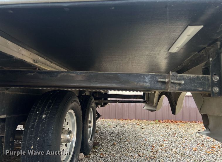 image for item OA9041 2002 Jayco Designer  camper