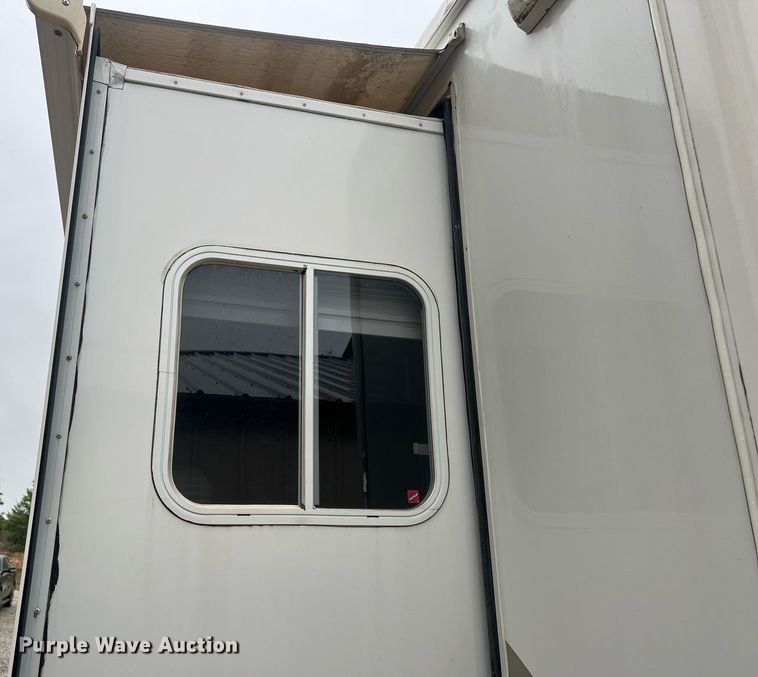 image for item OA9041 2002 Jayco Designer  camper