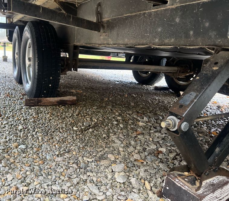 image for item OA9041 2002 Jayco Designer  camper