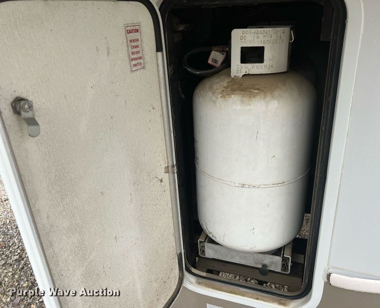 image for item OA9041 2002 Jayco Designer  camper