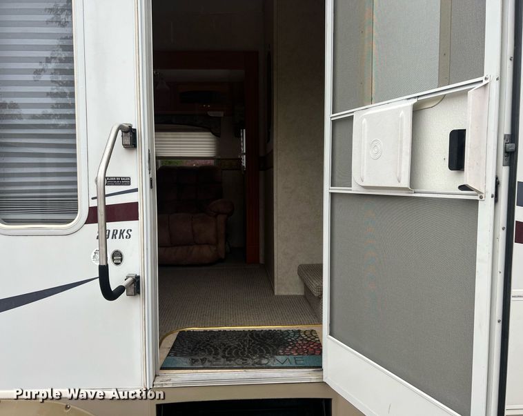 image for item OA9041 2002 Jayco Designer  camper