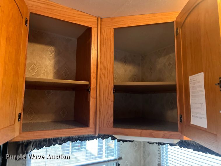 image for item OA9041 2002 Jayco Designer  camper