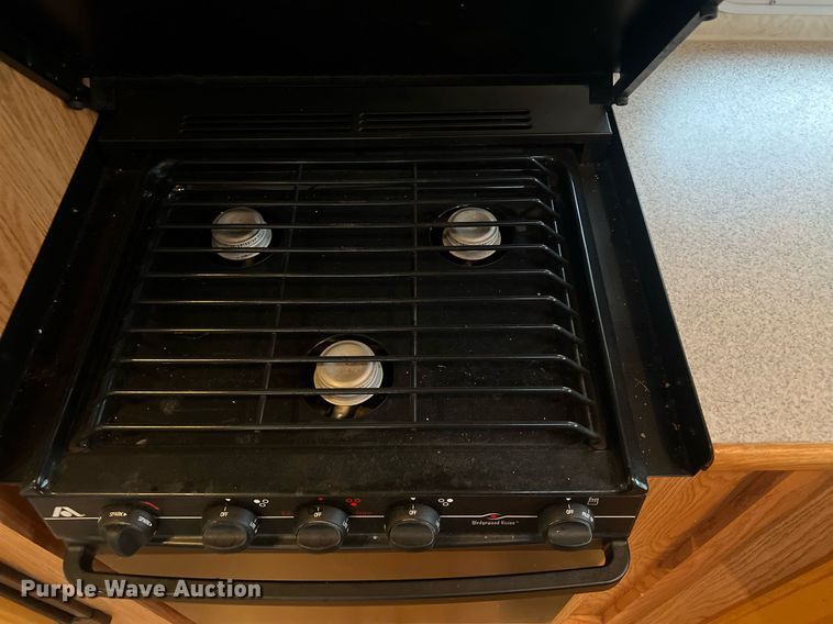 image for item OA9041 2002 Jayco Designer  camper