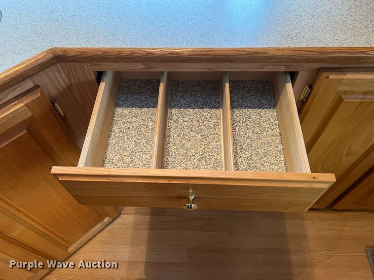 image for item OA9041 2002 Jayco Designer  camper