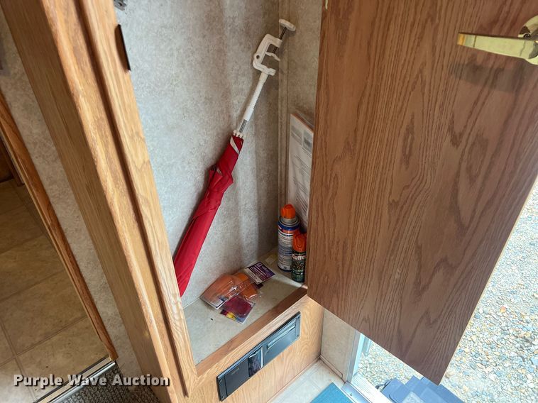 image for item OA9041 2002 Jayco Designer  camper