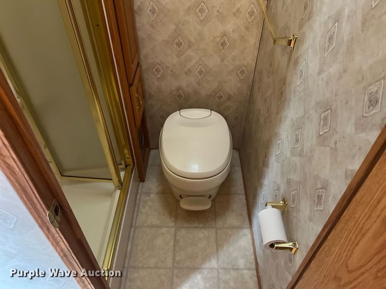 image for item OA9041 2002 Jayco Designer  camper