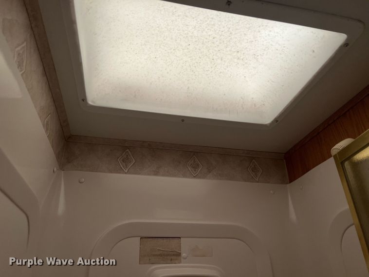 image for item OA9041 2002 Jayco Designer  camper