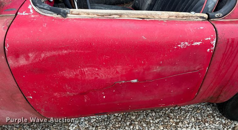 image for item OA9043 MGA 1600  convertible
