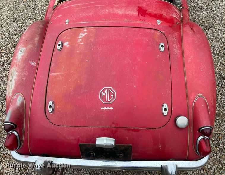 image for item OA9043 MGA 1600  convertible