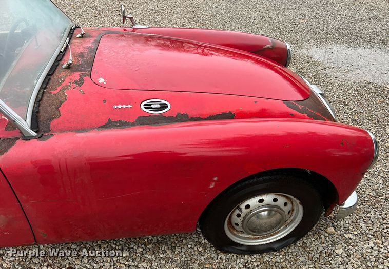 image for item OA9043 MGA 1600  convertible
