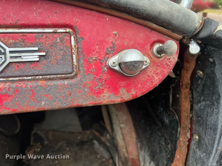 image for item OA9043 MGA 1600  convertible