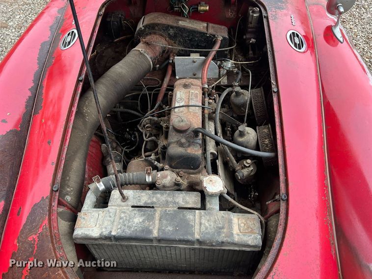 image for item OA9043 MGA 1600  convertible