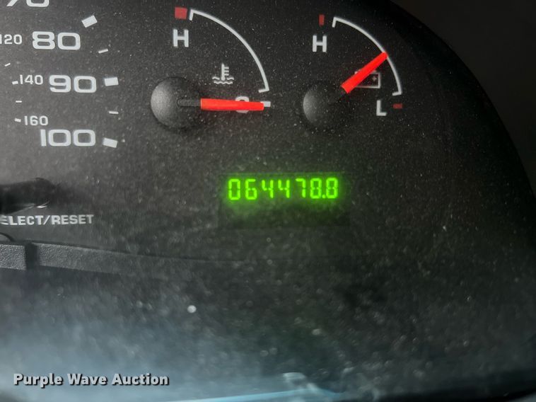 image for item OA9053 2006 Ford E450 Super Duty  utility van