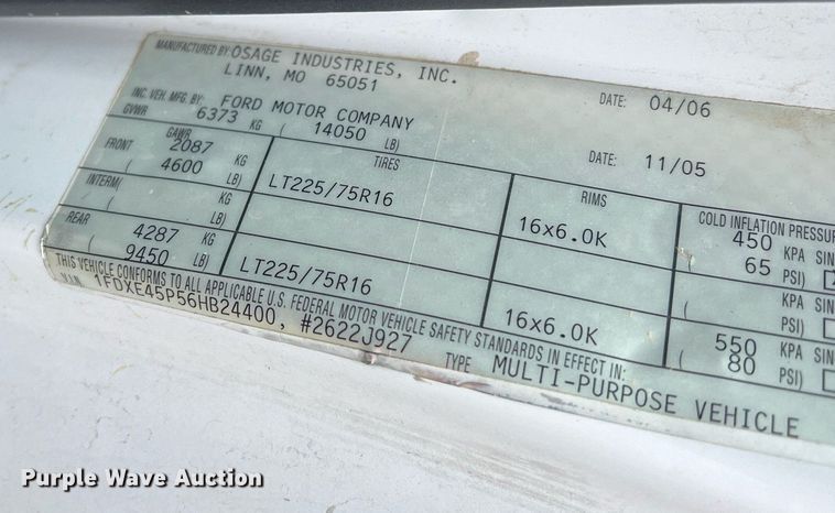 image for item OA9053 2006 Ford E450 Super Duty  utility van