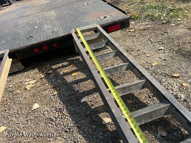 image for item OA9121 2004 Target  equipment trailer