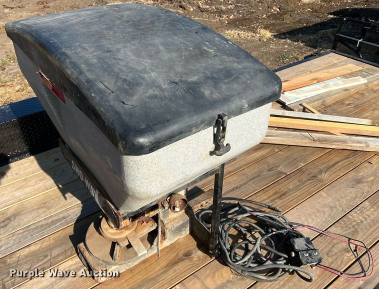 image for item OA9122 (2) spreaders