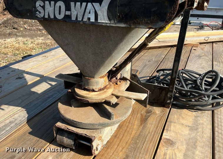 image for item OA9122 (2) spreaders