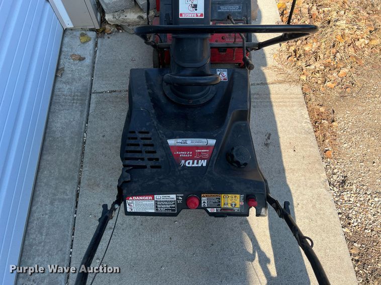 image for item OA9123 (4) snow blowers