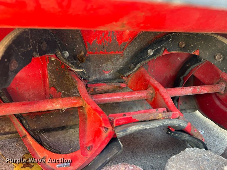 image for item OA9123 (4) snow blowers