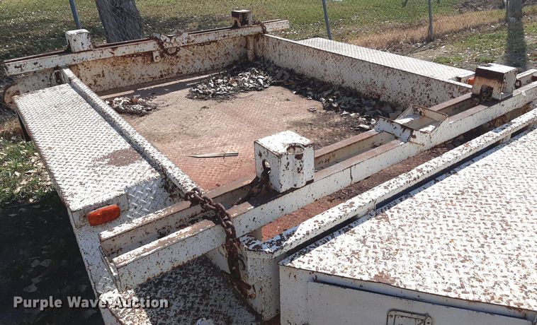 image for item OF9438 1995 Altec  pole trailer