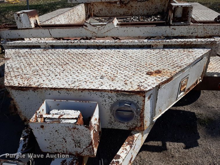 image for item OF9438 1995 Altec  pole trailer