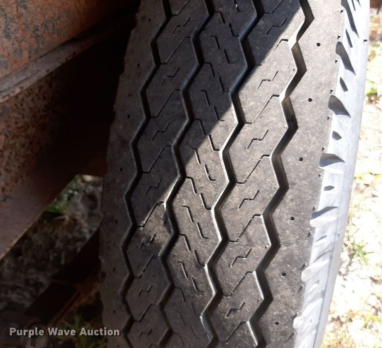 image for item OF9438 1995 Altec  pole trailer