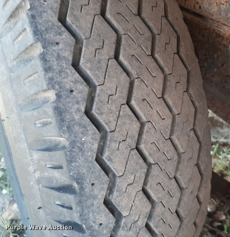 image for item OF9438 1995 Altec  pole trailer