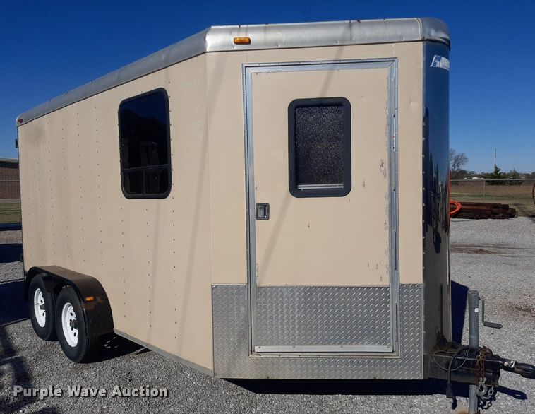 image for item OF9590 2001 Pace VC718TA2  enclosed cargo trailer