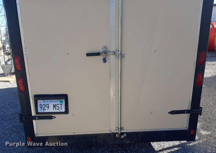 image for item OF9590 2001 Pace VC718TA2  enclosed cargo trailer