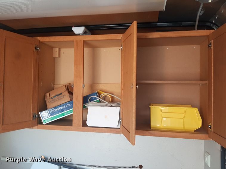 image for item OF9590 2001 Pace VC718TA2  enclosed cargo trailer