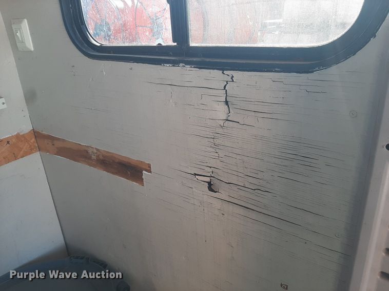 image for item OF9590 2001 Pace VC718TA2  enclosed cargo trailer