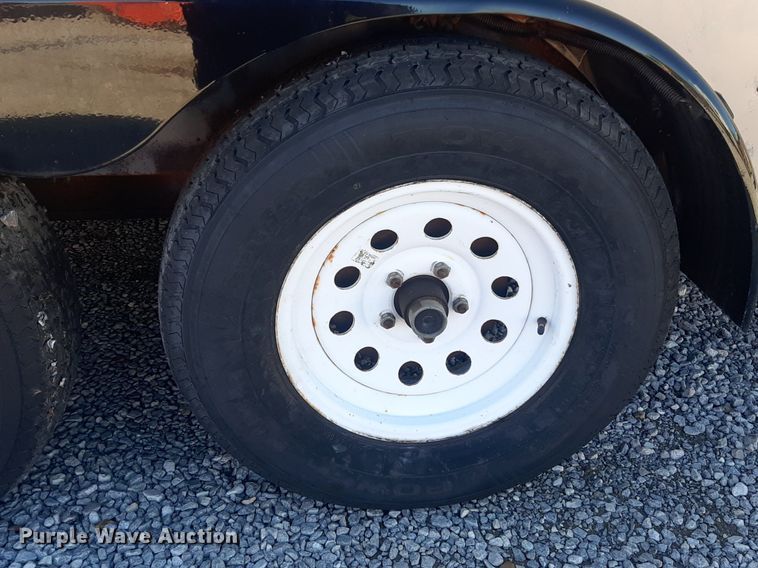 image for item OF9590 2001 Pace VC718TA2  enclosed cargo trailer