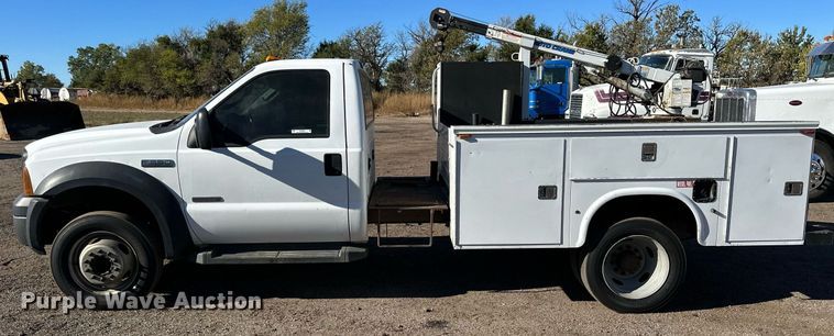 image for item OK9029 2007 Ford F550 Super Duty XL  utility / service truck