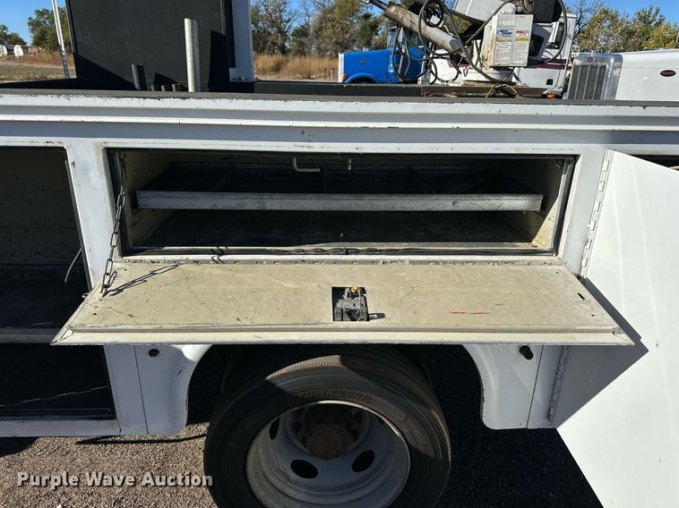 image for item OK9029 2007 Ford F550 Super Duty XL  utility / service truck