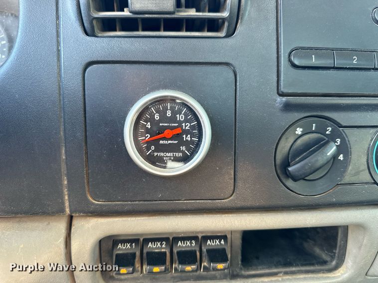 image for item OK9029 2007 Ford F550 Super Duty XL  utility / service truck