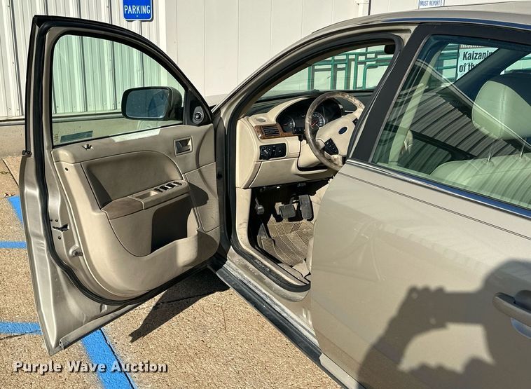 image for item OK9130 2006 Ford Five Hundred SEL