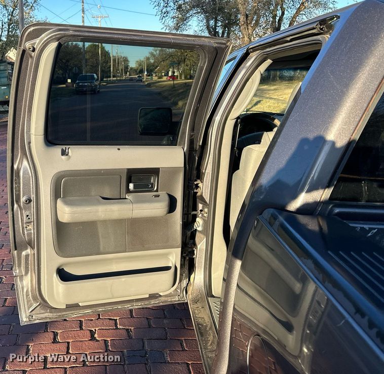 image for item OK9141 2007 Ford F150  SuperCrew pickup truck