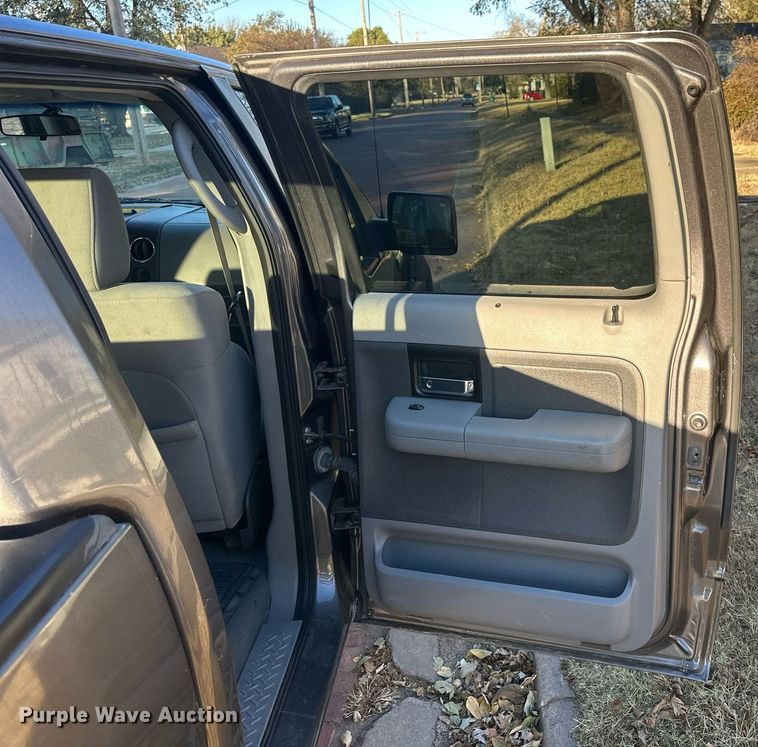 image for item OK9141 2007 Ford F150  SuperCrew pickup truck