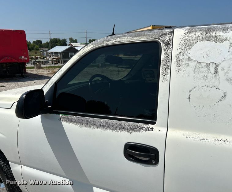 image for item OK9771 2003 Chevrolet Avalanche  limousine