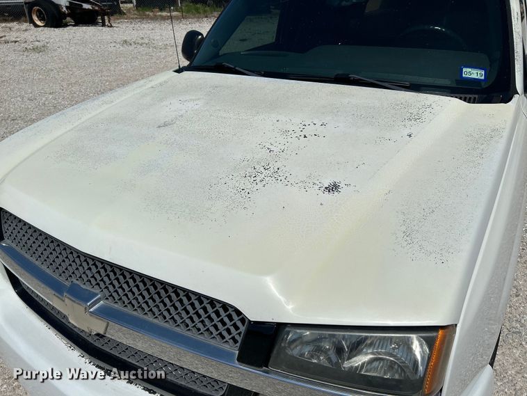 image for item OK9771 2003 Chevrolet Avalanche  limousine